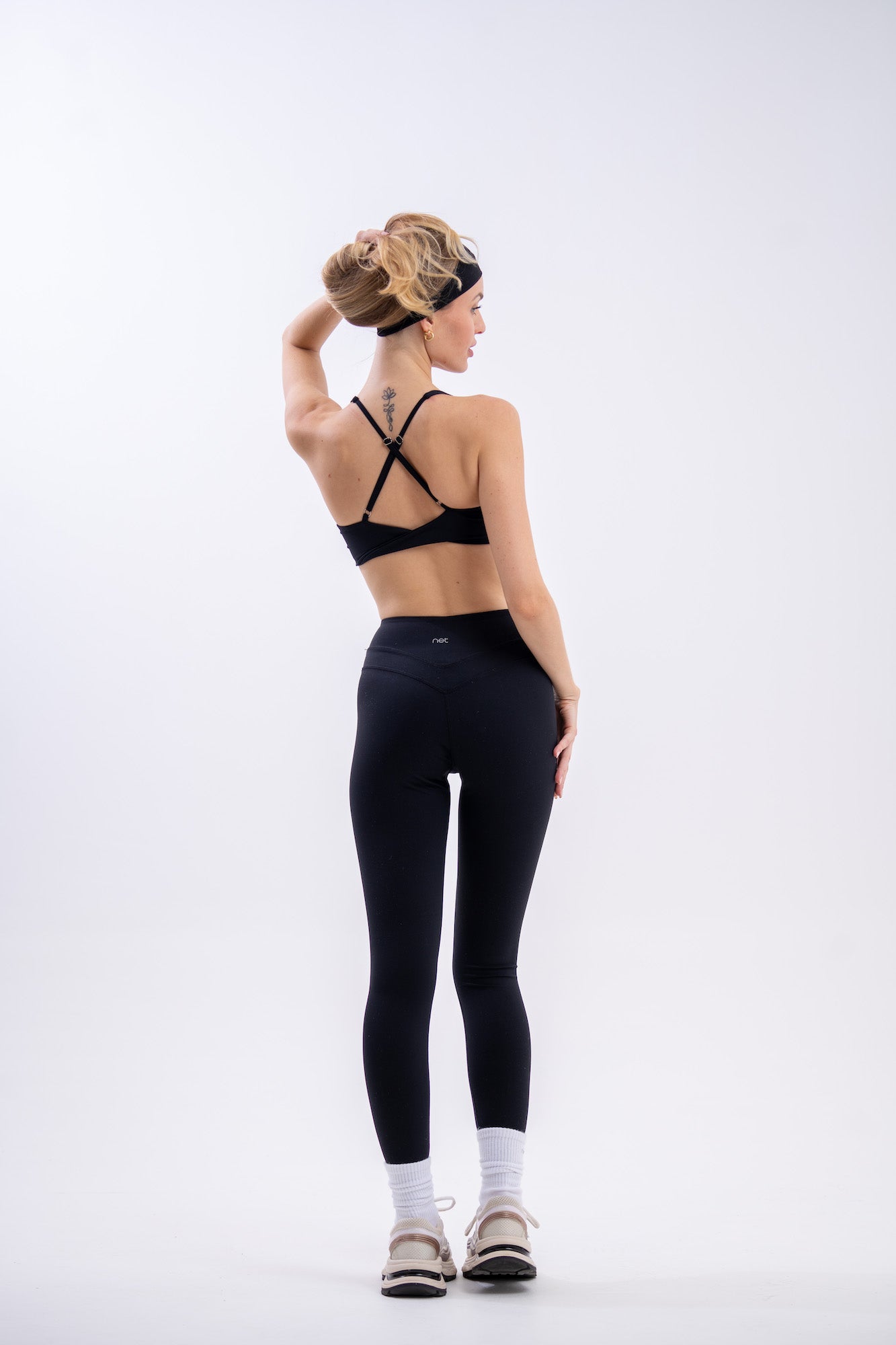 SkinFlow Leggings in Jet Black