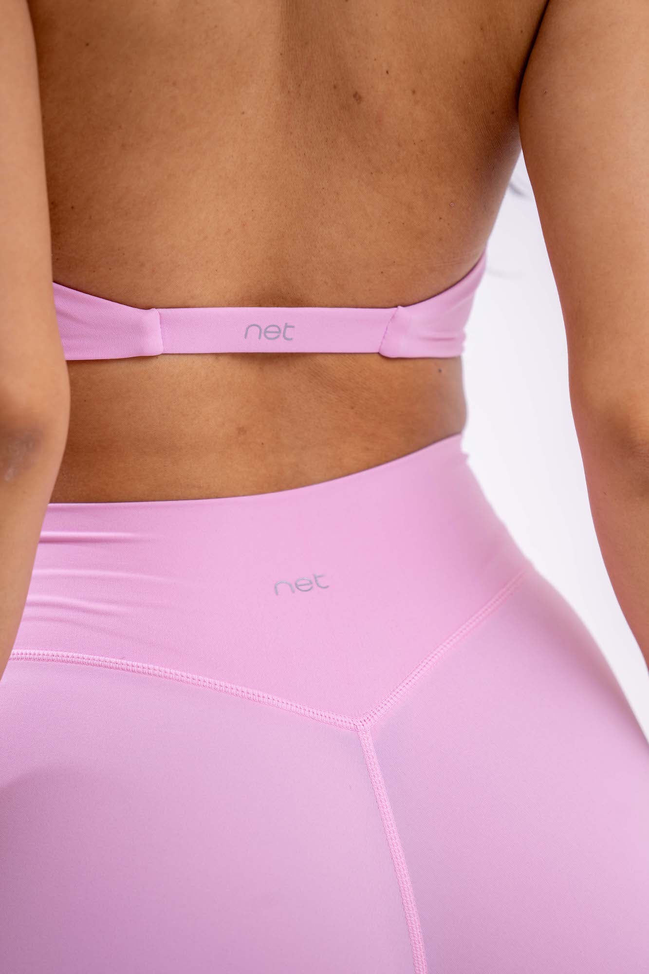 Elevate Twist Bra in Bubblegum Pink